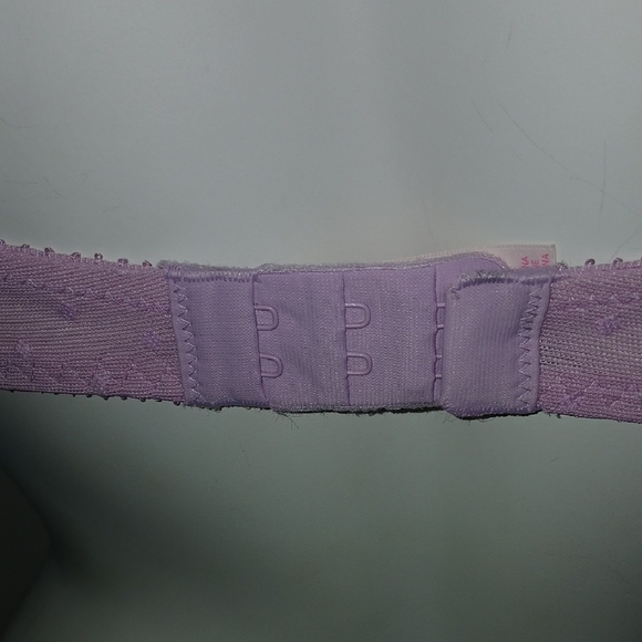 Victoria's Secret Lace Unlined Demi Bra in Lavender Feminine Sexy Girly - Picture 11 of 16